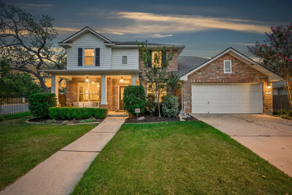 8901 Ovalla Drive, Austin