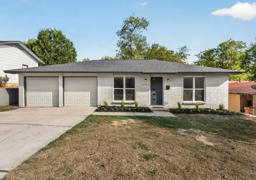 6913 La Salle Drive, Austin