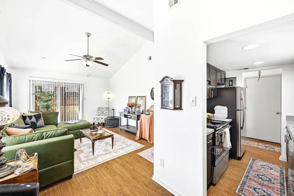 1904 Valley Hill Circle, Austin