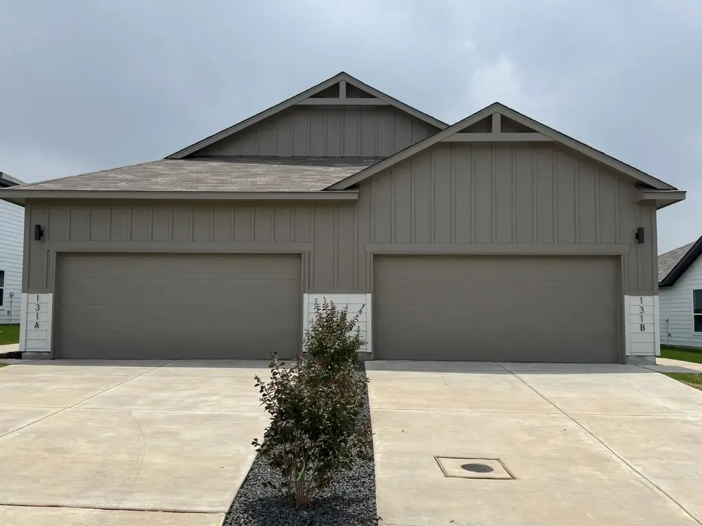 131 Schrader Drive B, Buda