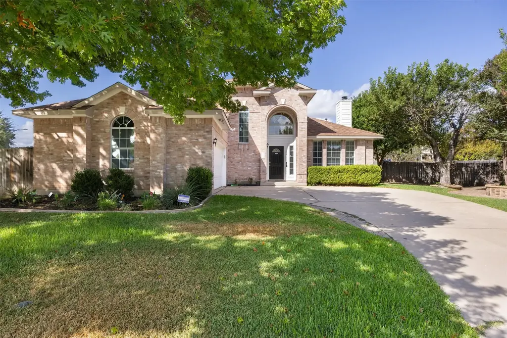18000 Dansworth Cove, Pflugerville