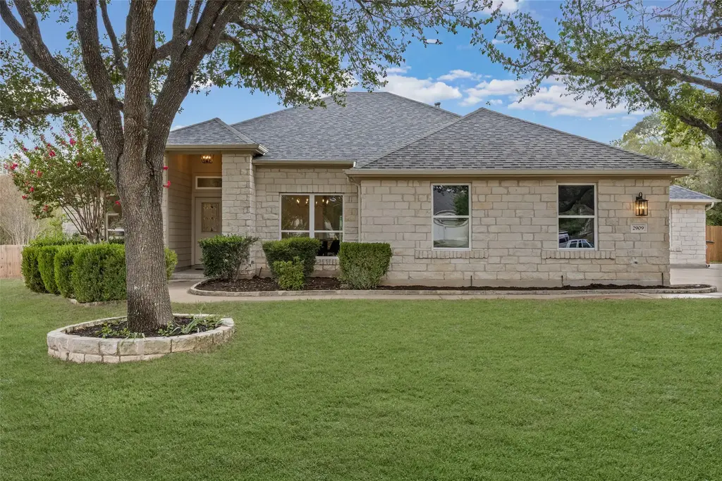 2909 Cavern Mist Lane, Austin