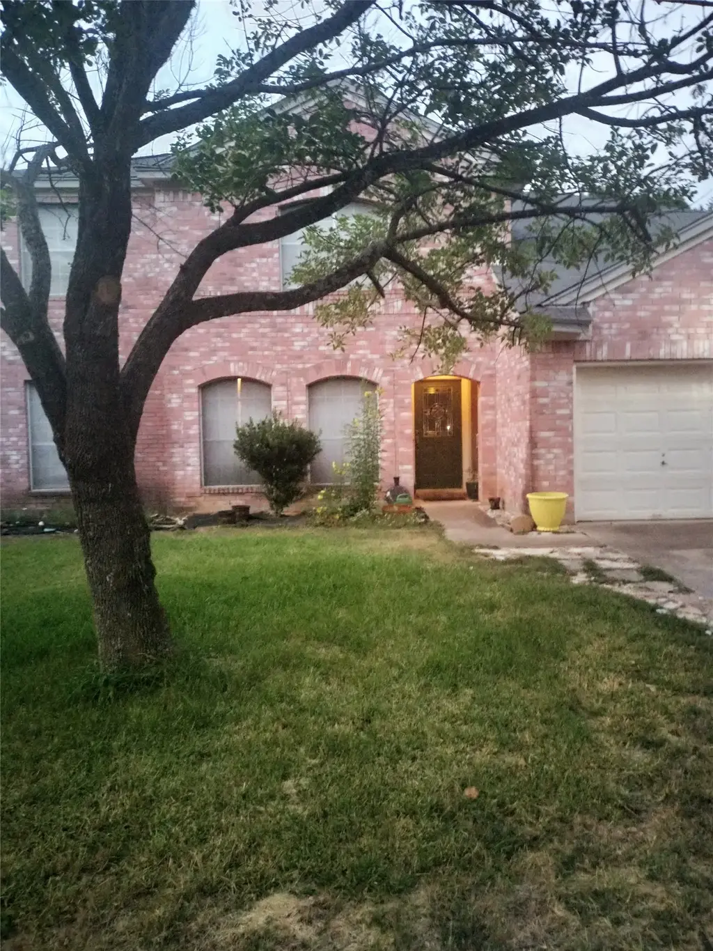 N/A, Pflugerville
