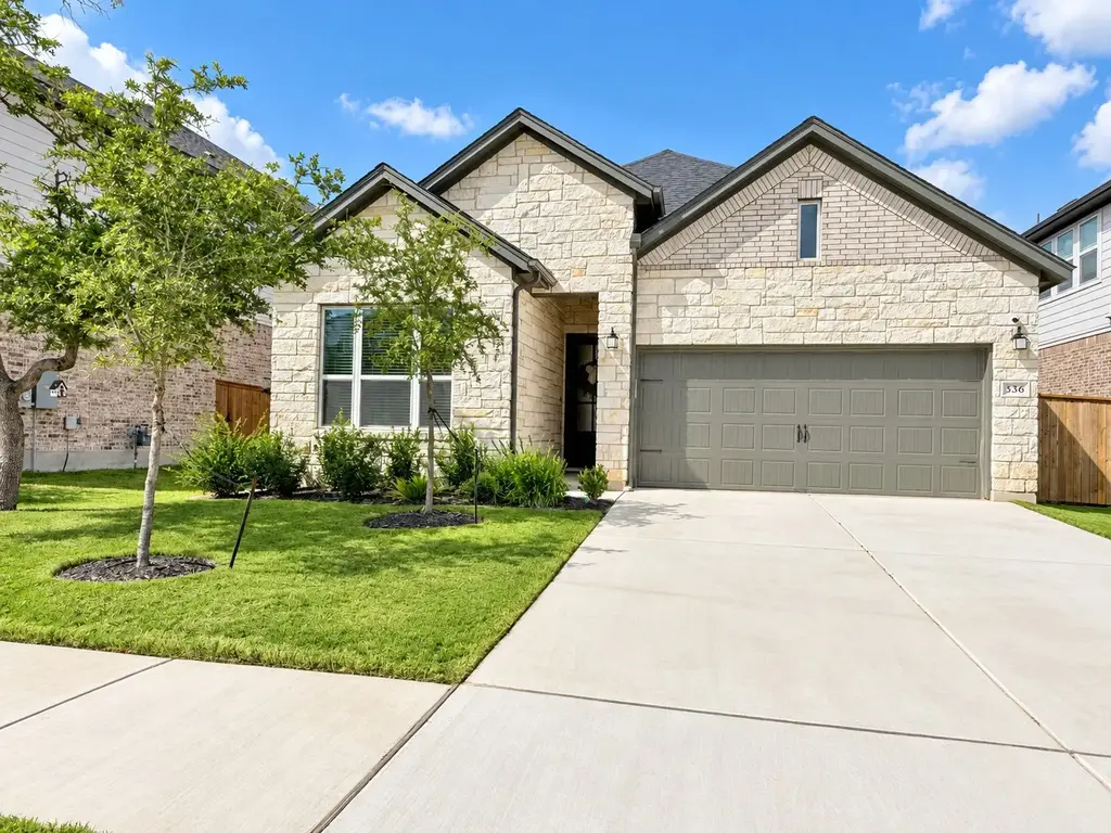 336 Darley Oak Drive, Dripping Springs