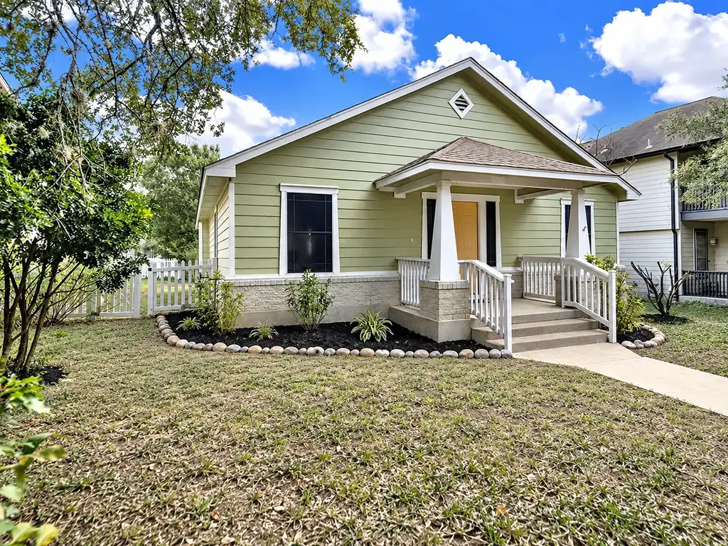 4225 Mather, Kyle