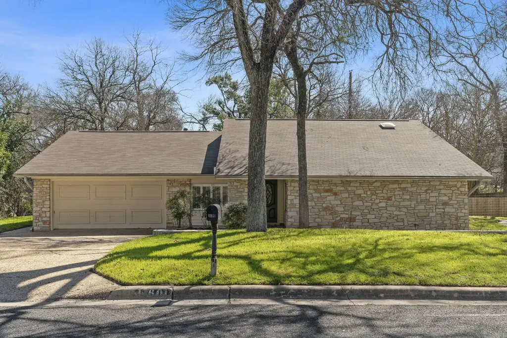 11601 Eubank Drive, Austin