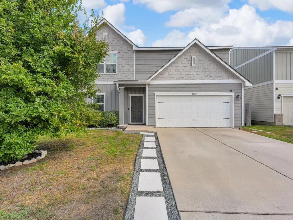 13817 Mark Christopher Way, Manor