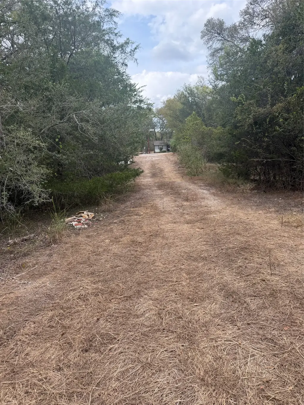 104, 108, 110 Makua Court, Bastrop