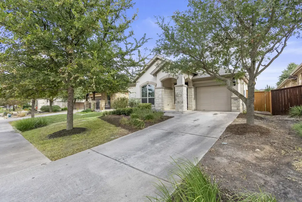205 Cherokee Rose Circle, Georgetown