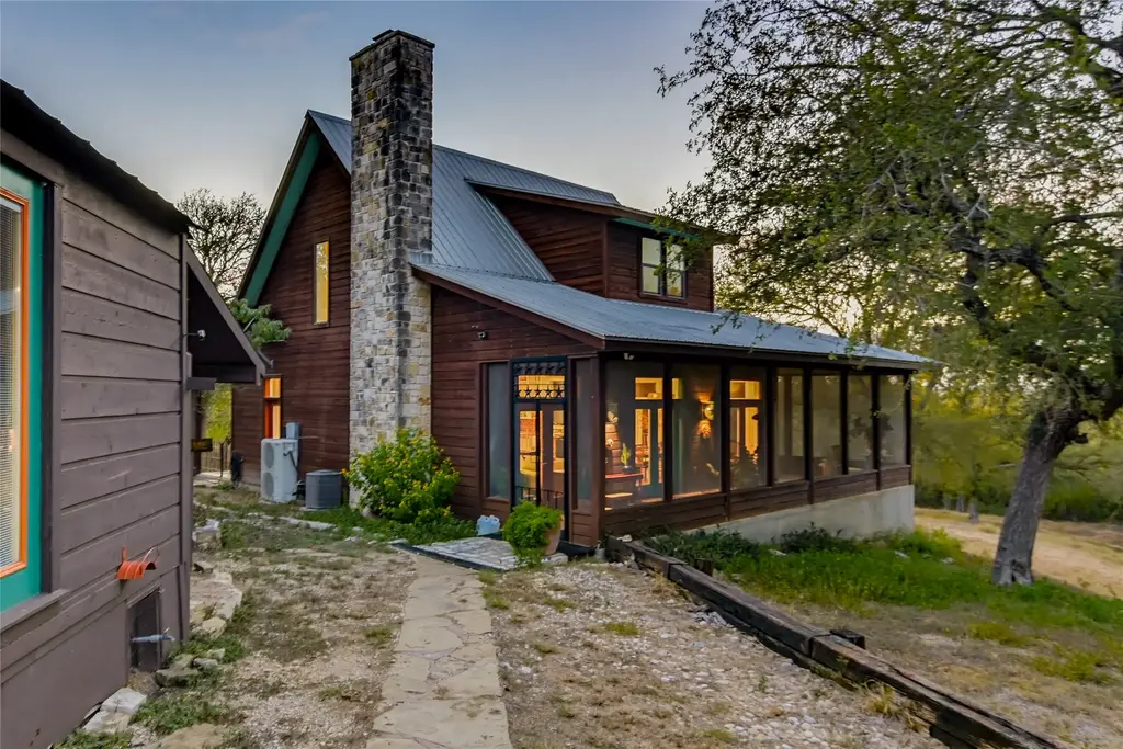 13872 Fm 3353, Kingsbury