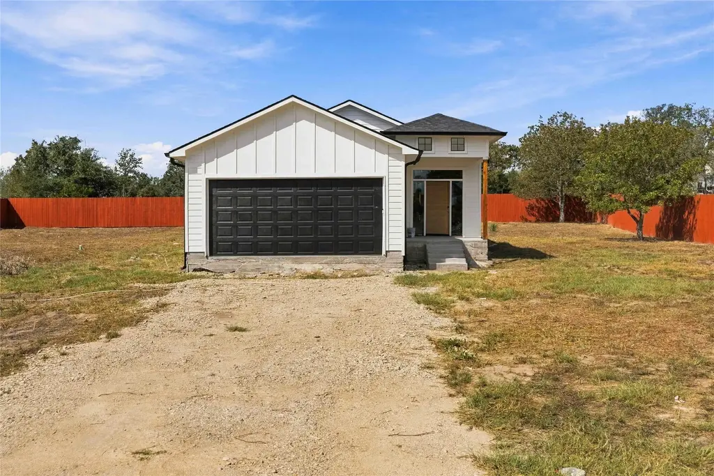 133 Esperanza Drive, Bastrop