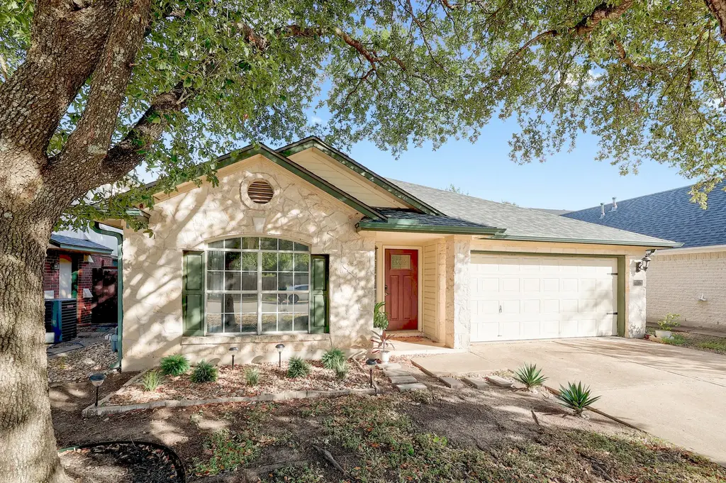 15629 Ecorio Drive, Austin