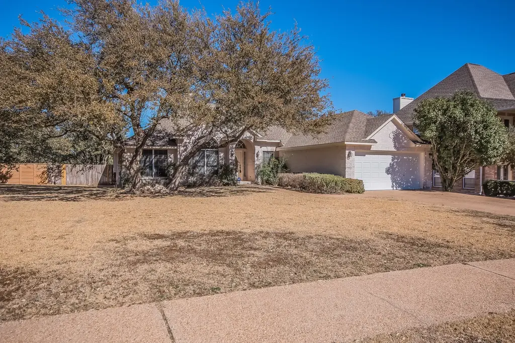 15808 Chatham Wood Drive, Austin