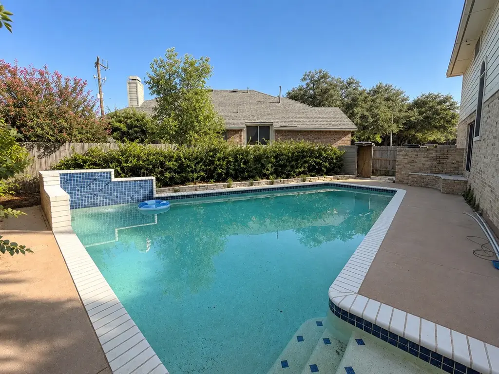 1610 Juniper Ridge Loop, Cedar Park