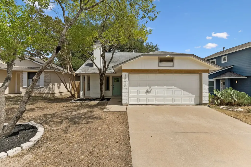 10613 Archdale Drive, Austin