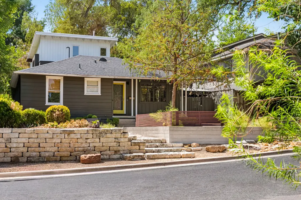 1001 Daniel Drive, Austin