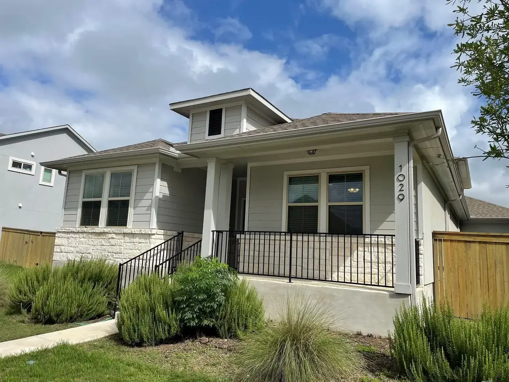 1029 Kerrwood Way, Leander