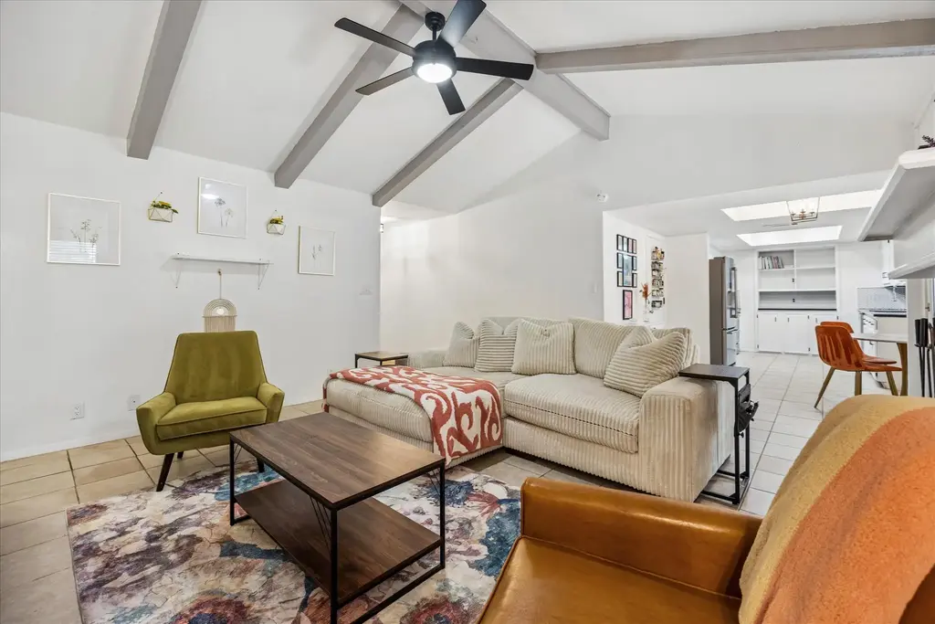 908 Riddlewood Drive, Austin