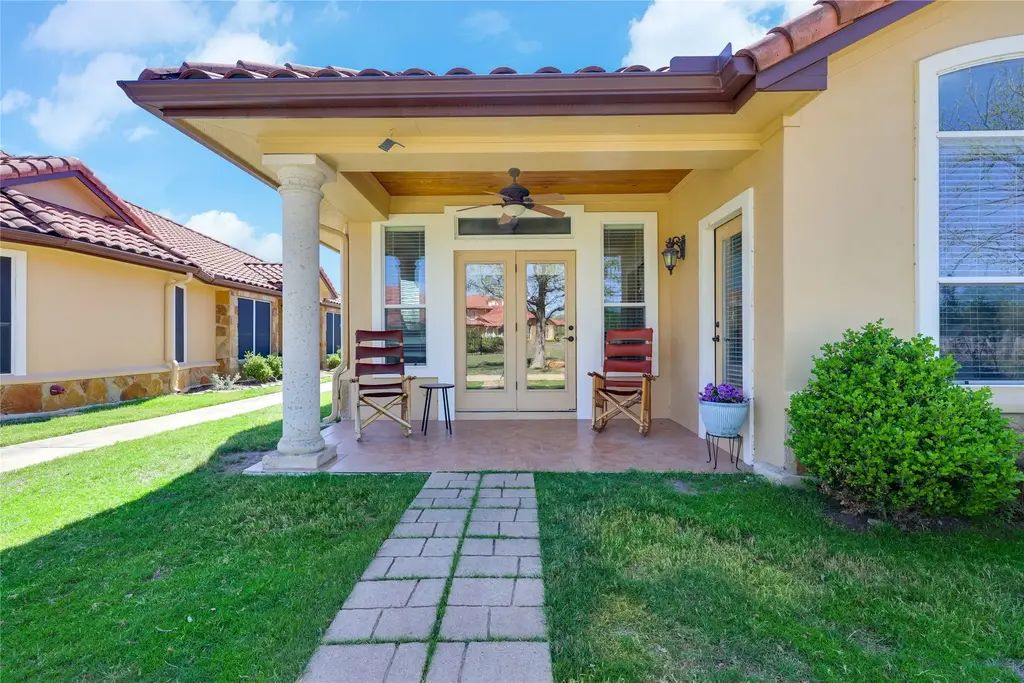 21118 Highland Lake Drive 2, Lago Vista