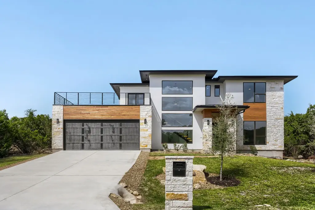 3405 Congress Avenue, Lago Vista