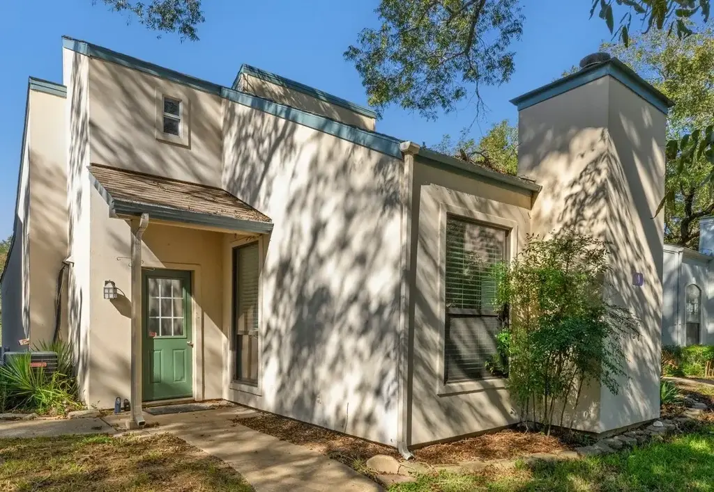 10 Townhouse Circle, Wimberley