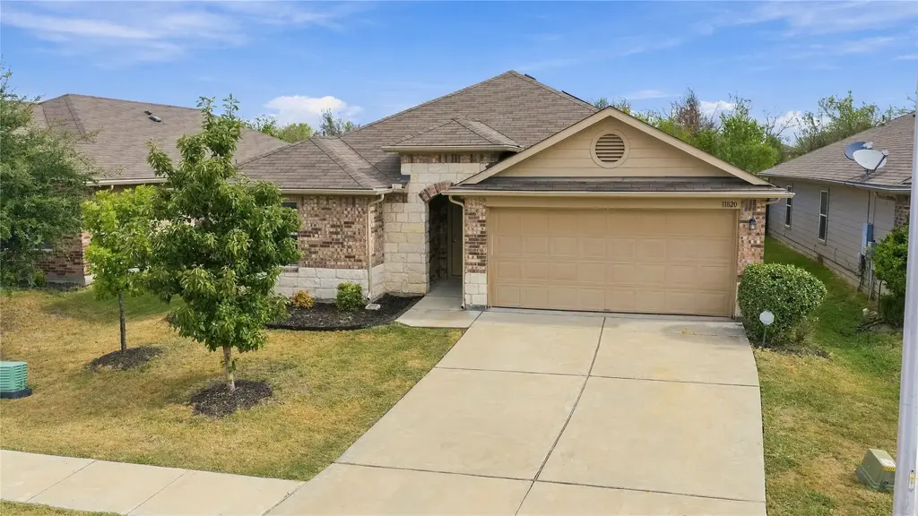 11820 Jamie Drive, Manor