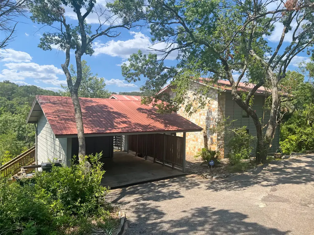 N/A, West Lake Hills