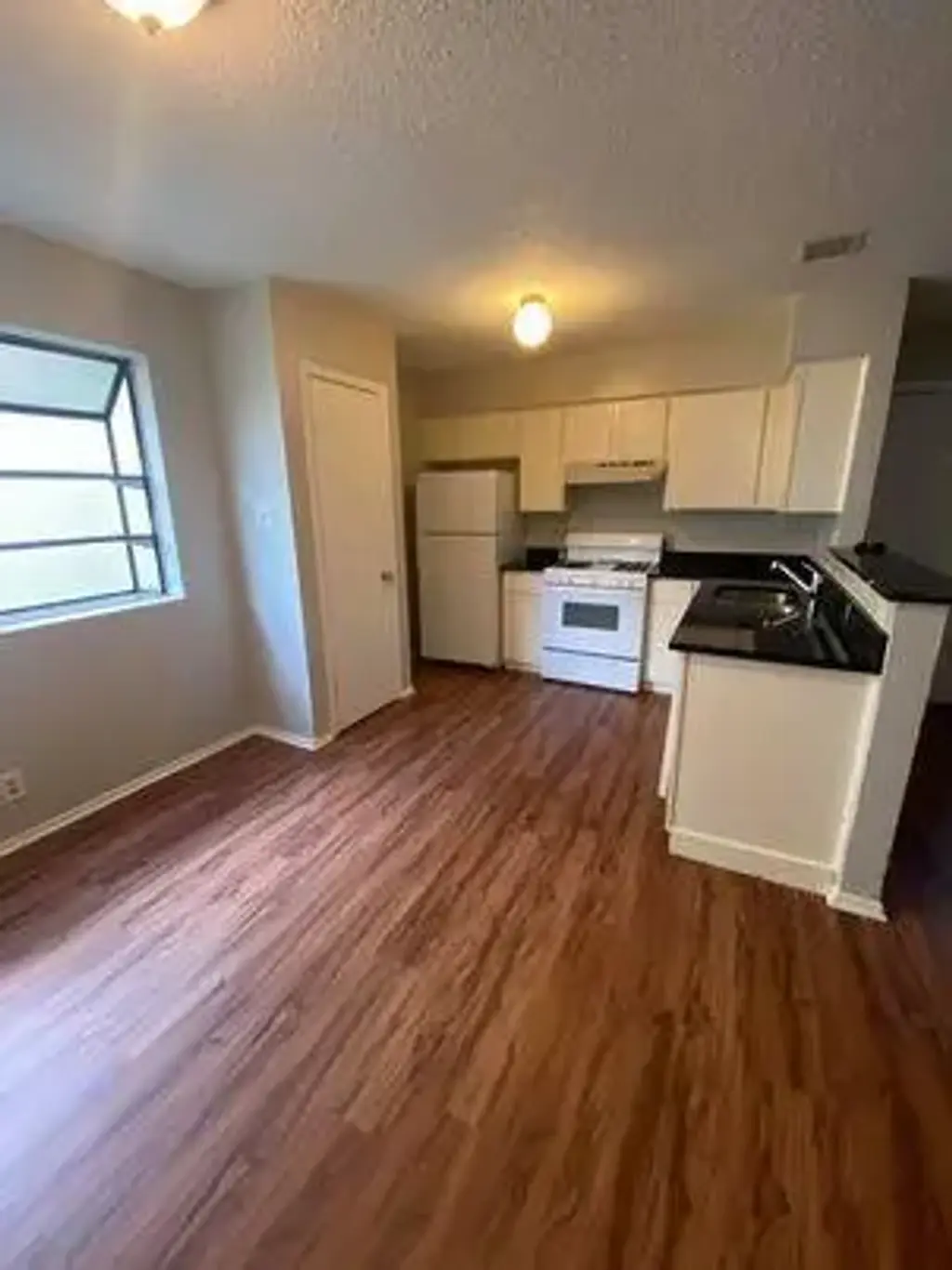 9806 Roxanna Drive A, Austin