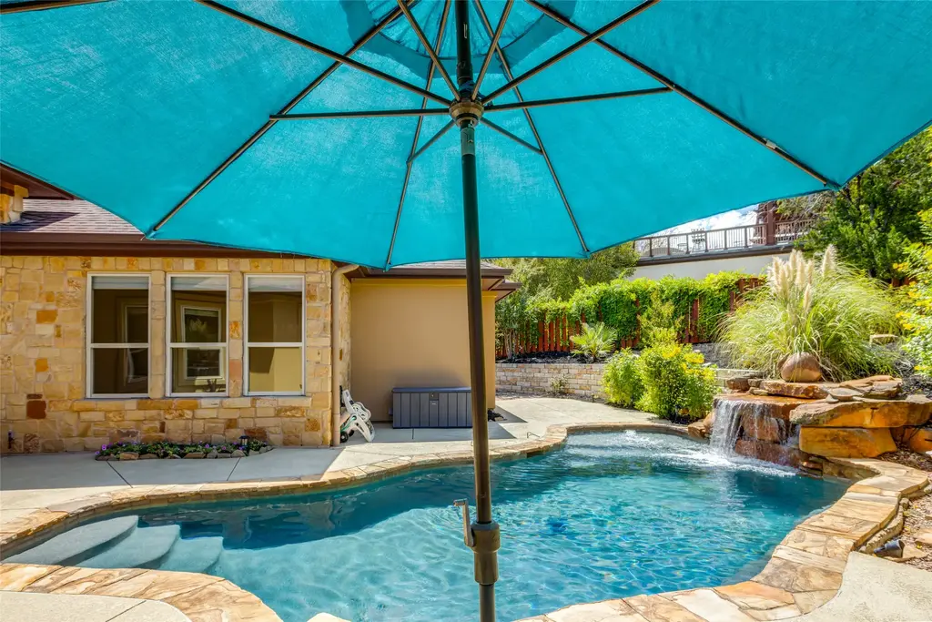 101 Indian Bend Drive, Lakeway