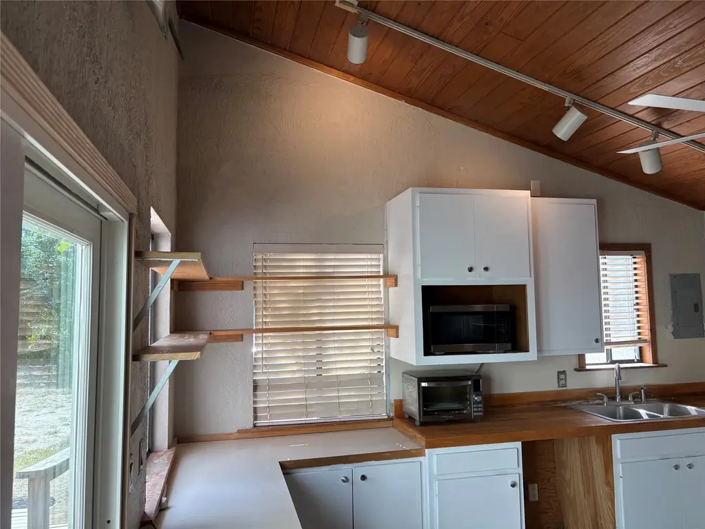 3505 Lone Man Mountain Road, Wimberley