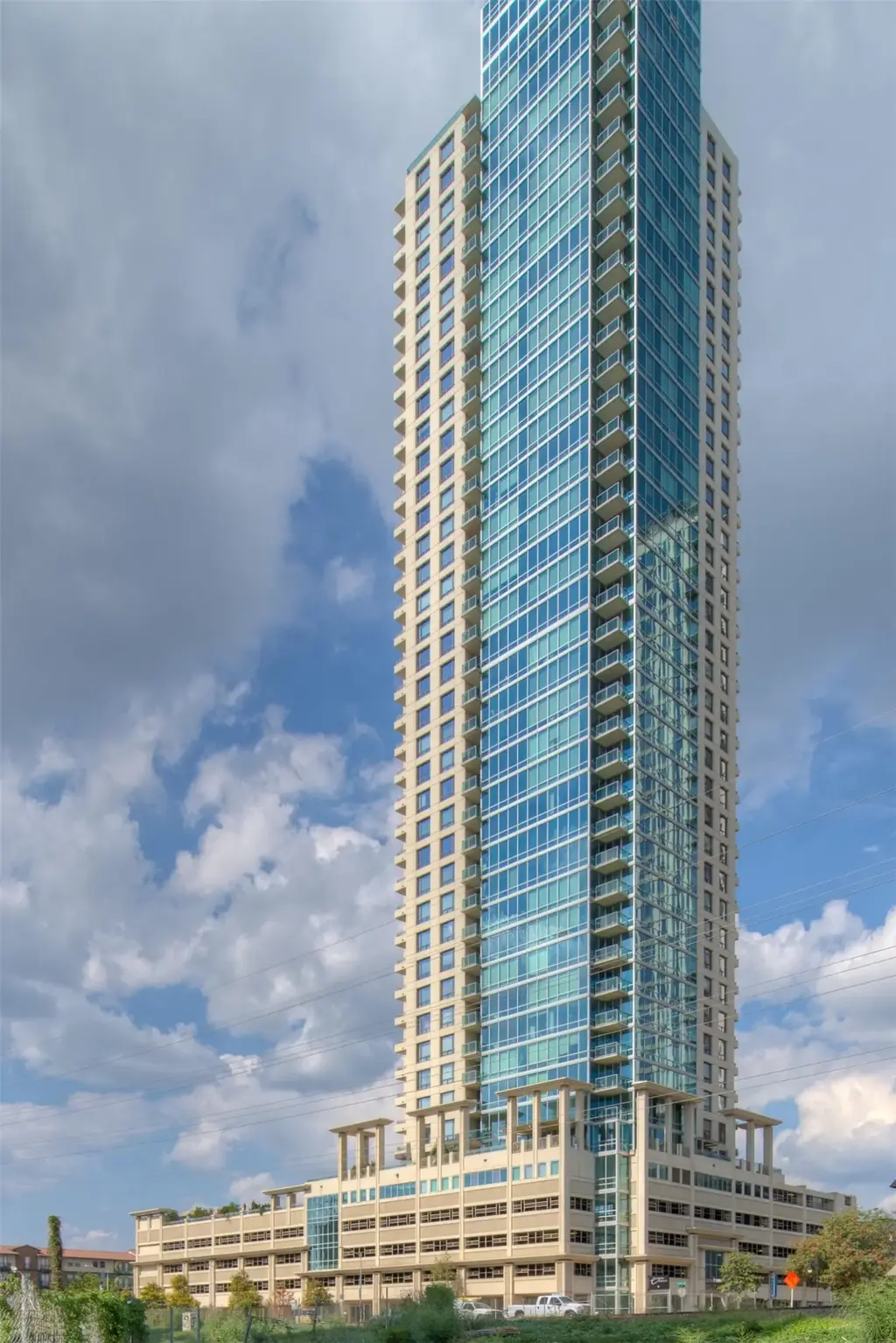 300 Bowie Street 504, Austin