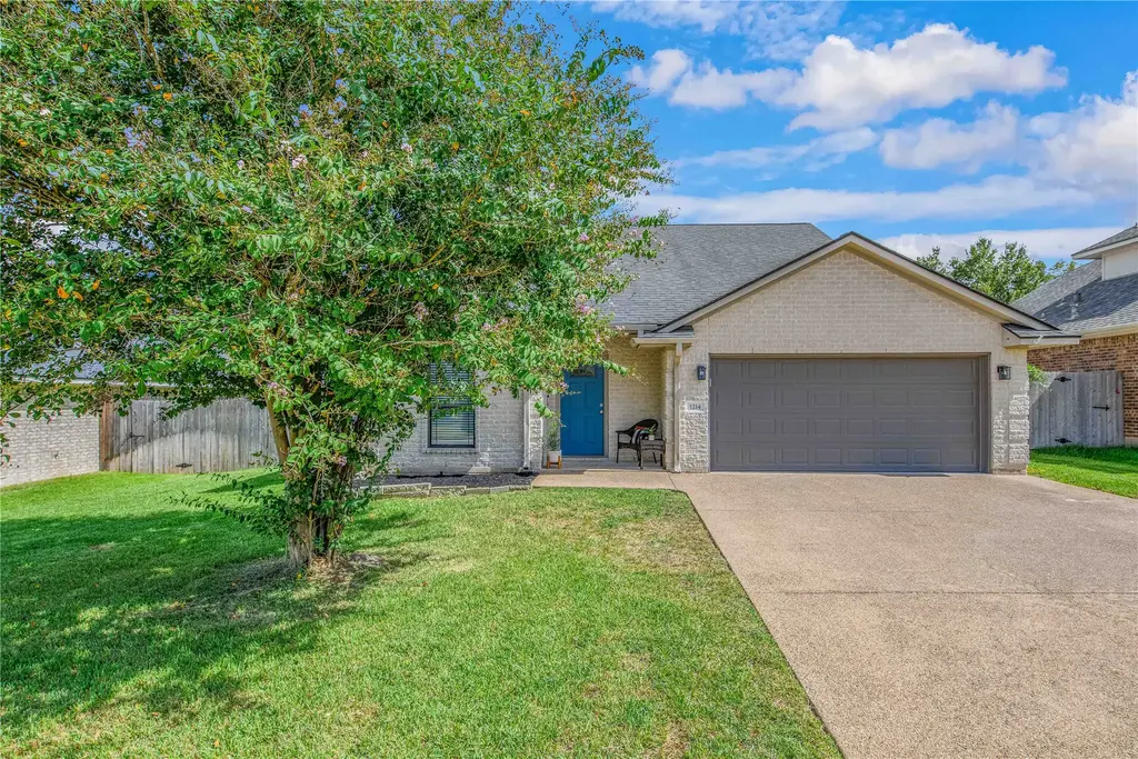 1214 Martinsville Lane, College Station