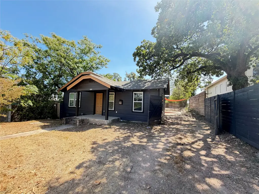 2207 E 12th Street, Austin