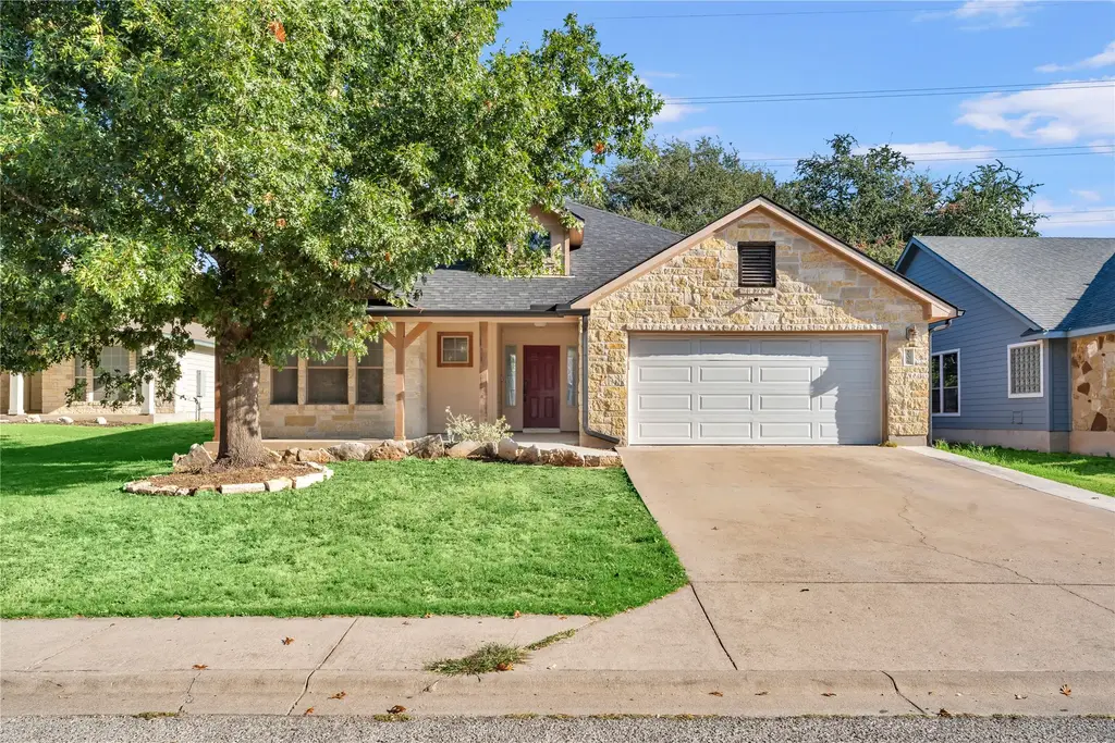 206 Cailin Court, Burnet