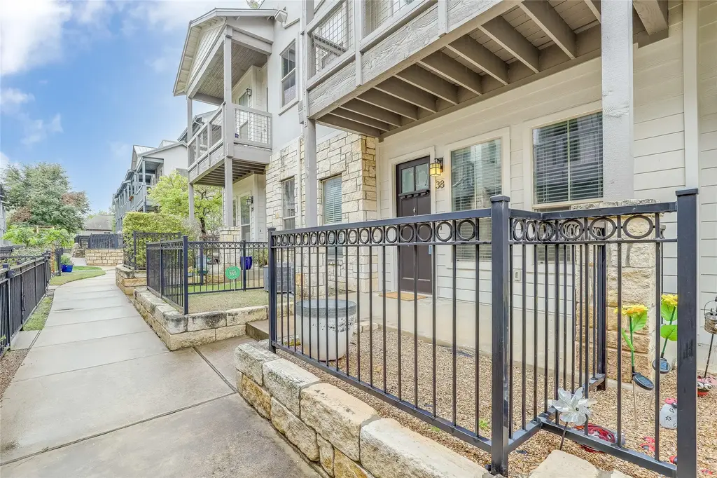 2520 Bluebonnet Lane 38, Austin