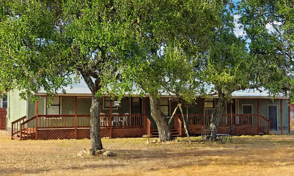 250 Rockwood Drive, Wimberley