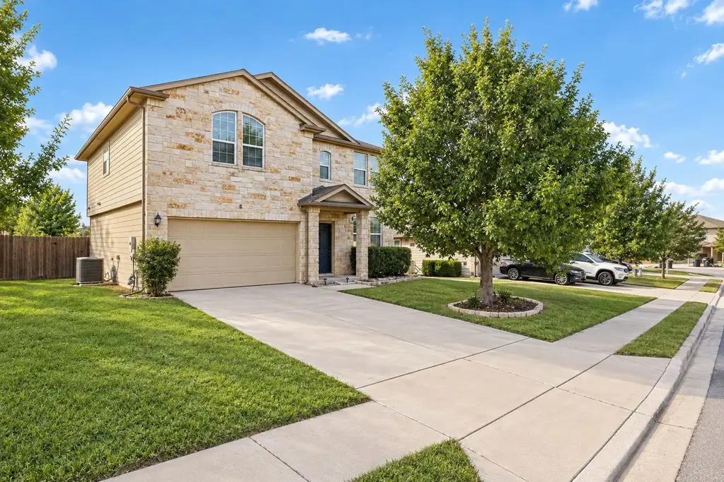 128 Leon River Loop, Hutto