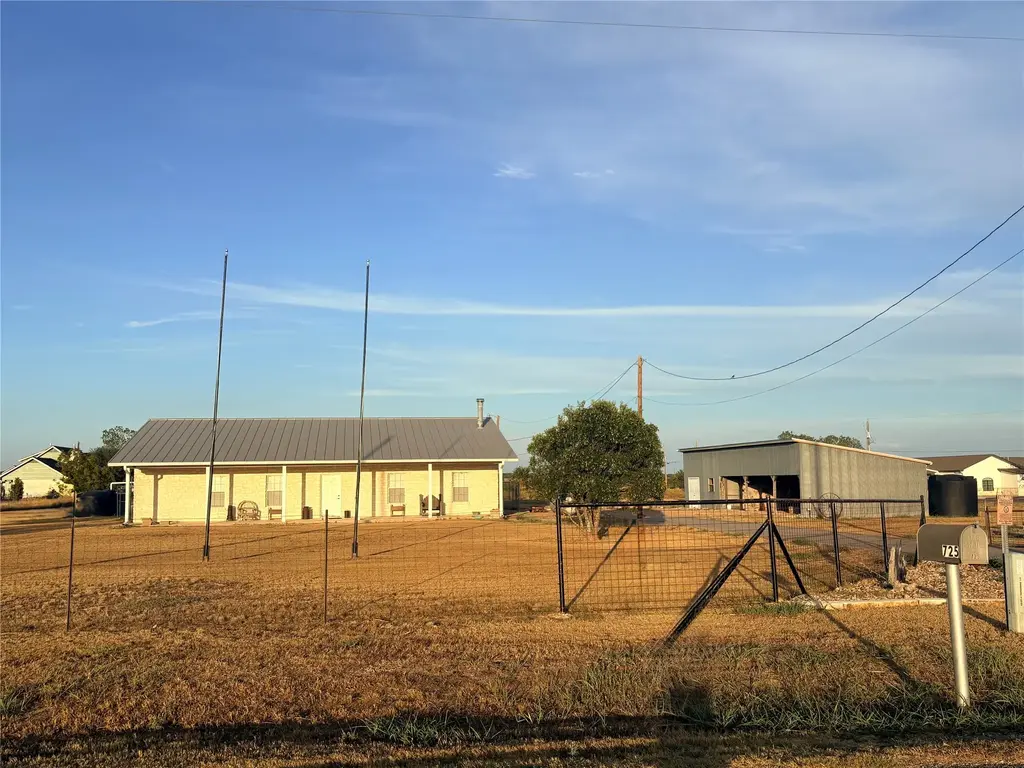 725 County Road 124, Georgetown