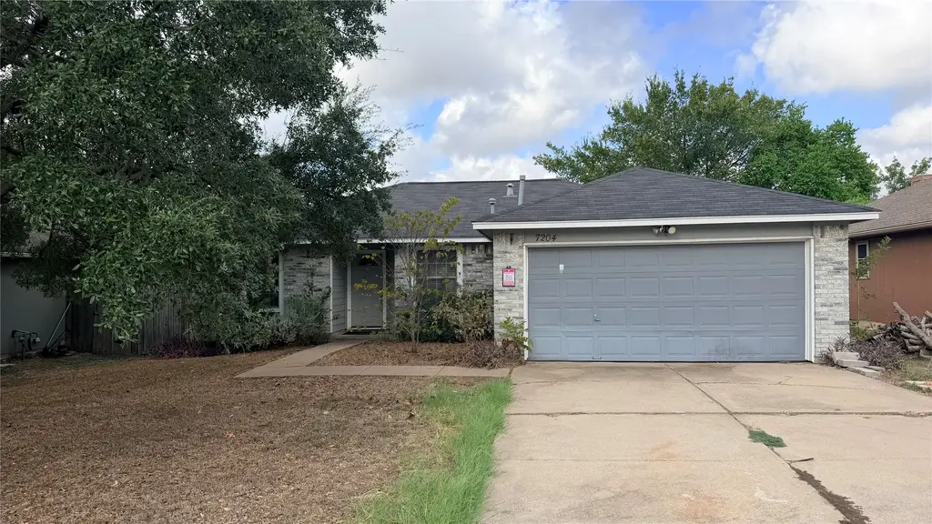 7204 Wardman Drive, Del Valle