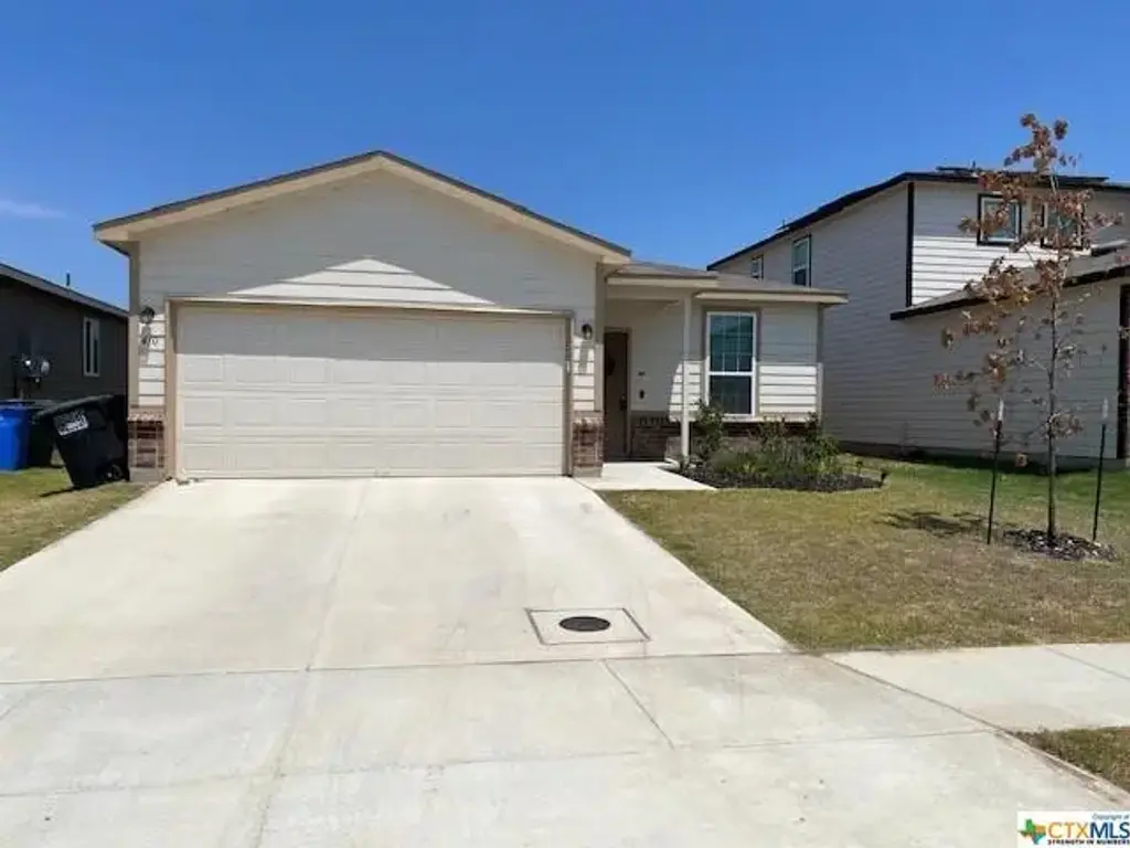 410 Autumn Rouge, New Braunfels