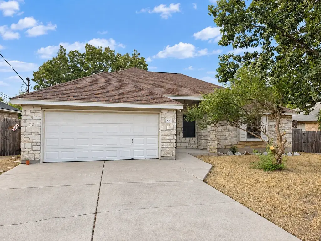 306 Debora Drive, Georgetown