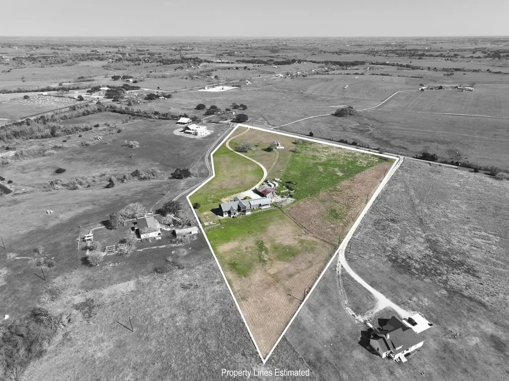 2645 Kallus Road, La Grange