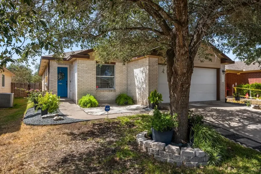 12609 Campana Drive, Del Valle