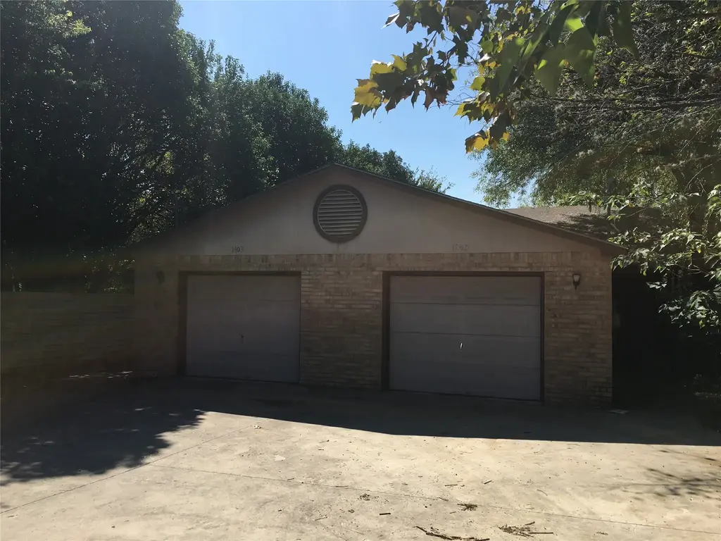 1305 N Bishop Street, San Marcos