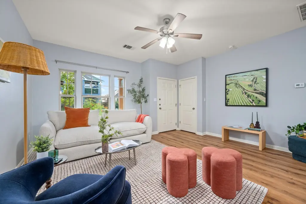 4616 Esper Lane 338, Austin