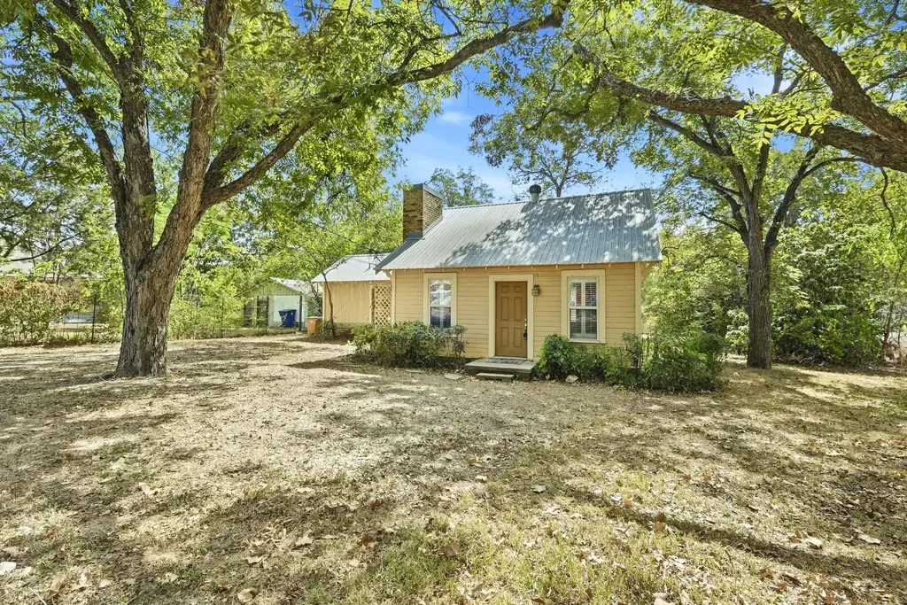 2303 Kinney Road, Austin