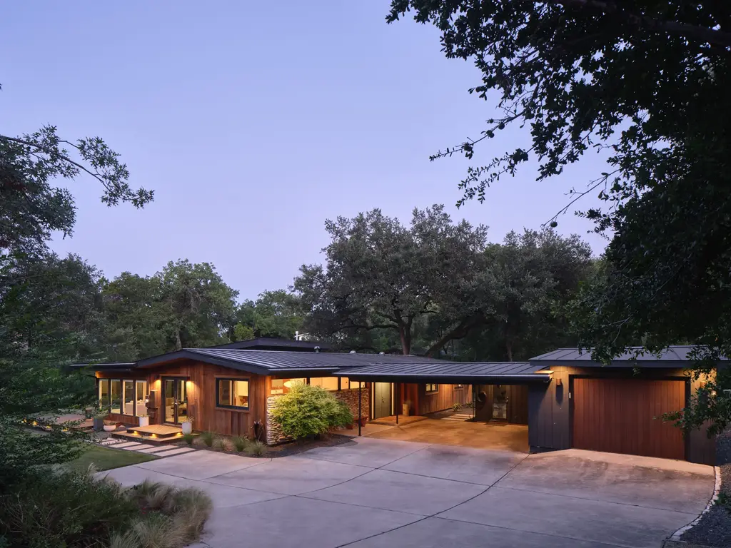 609 Laurel Valley Road, West Lake Hills