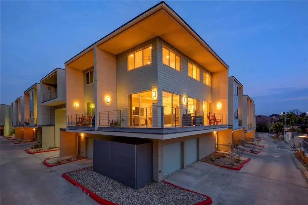 604 N Bluff Drive 153, Austin
