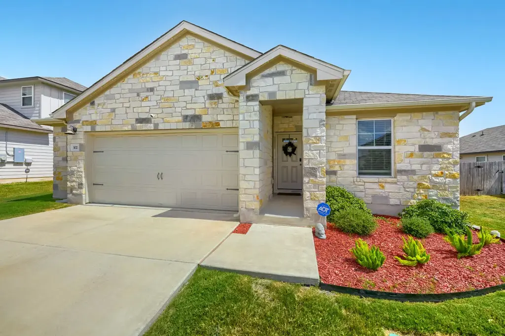 102 Contrada Grace Lane, Hutto