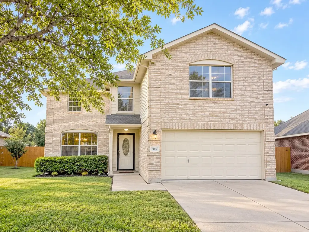 310 Antelope Trail, Bastrop
